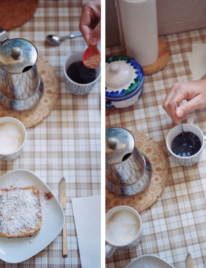 mañanas con olor a café y deliciosa tostada francesa.