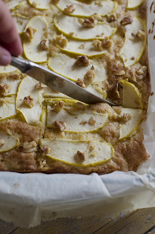 COCA DULCE DE MANZANAS CON NUECES