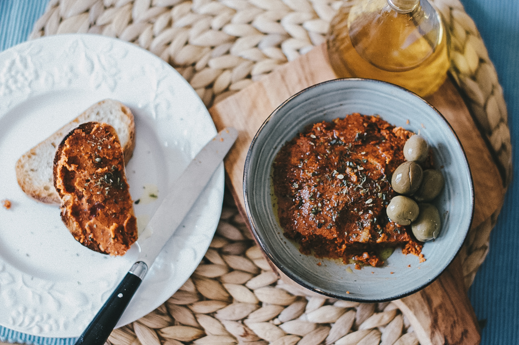 Paté de tomates secos y almendras